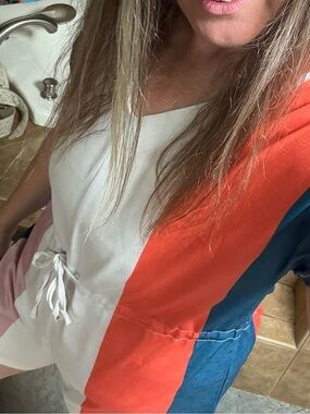 Colorblock Short Sleeve Romper in White, Coral & Teal